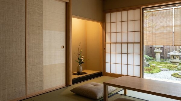 Woven natural fibre wallcovering installed on feature wall